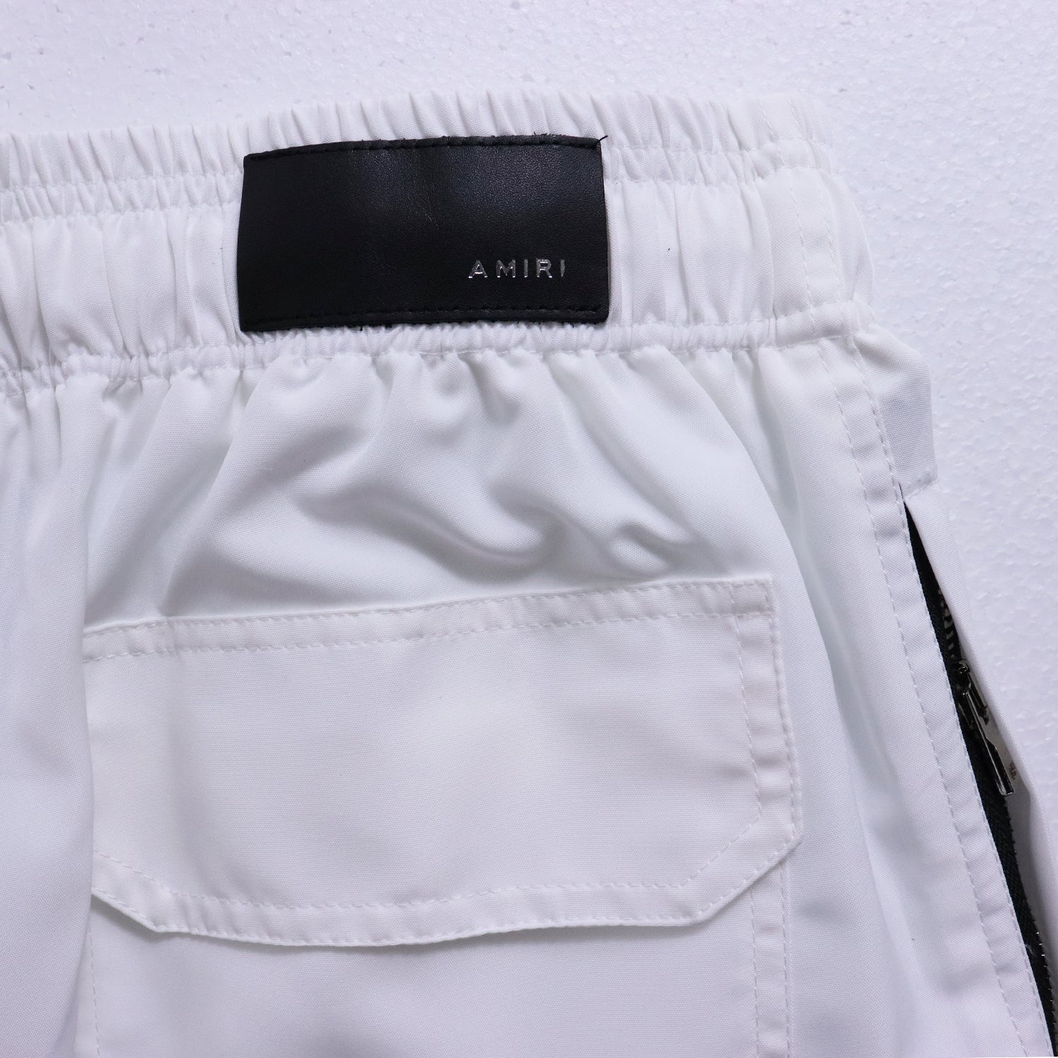 AM-AMIRI short