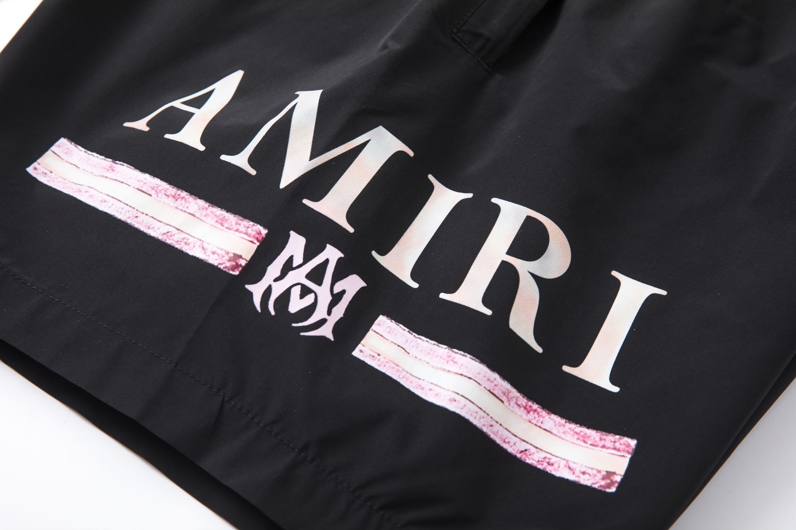 AM-AMIRI short