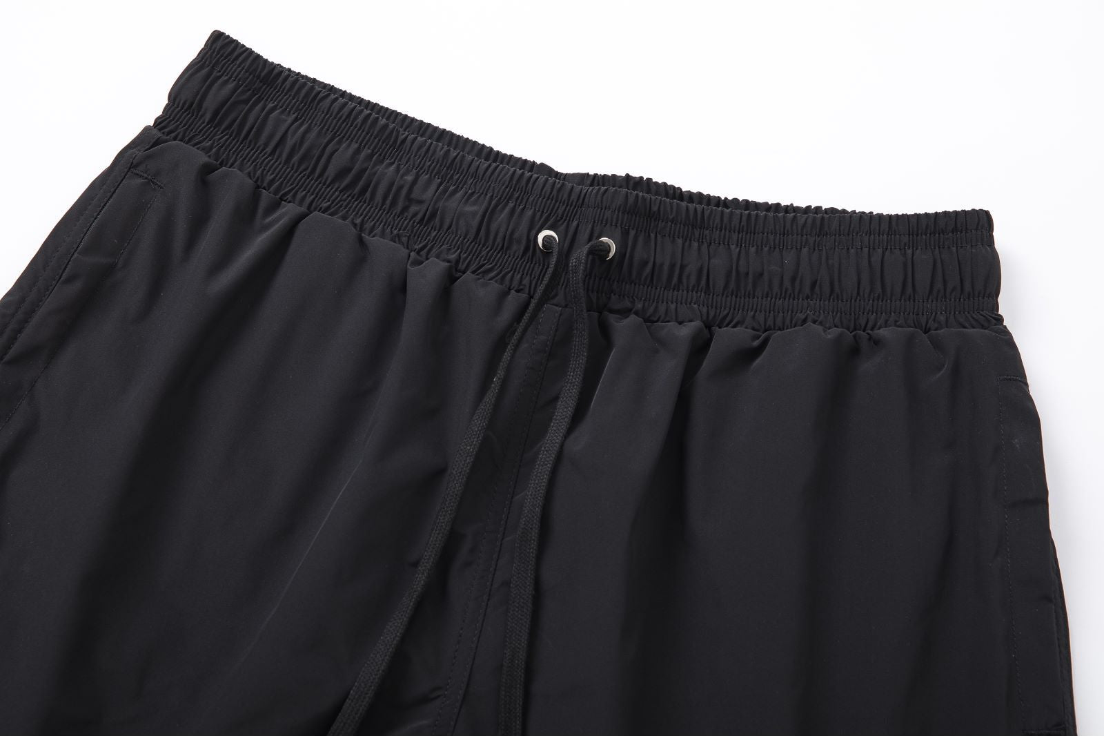 AM-AMIRI short