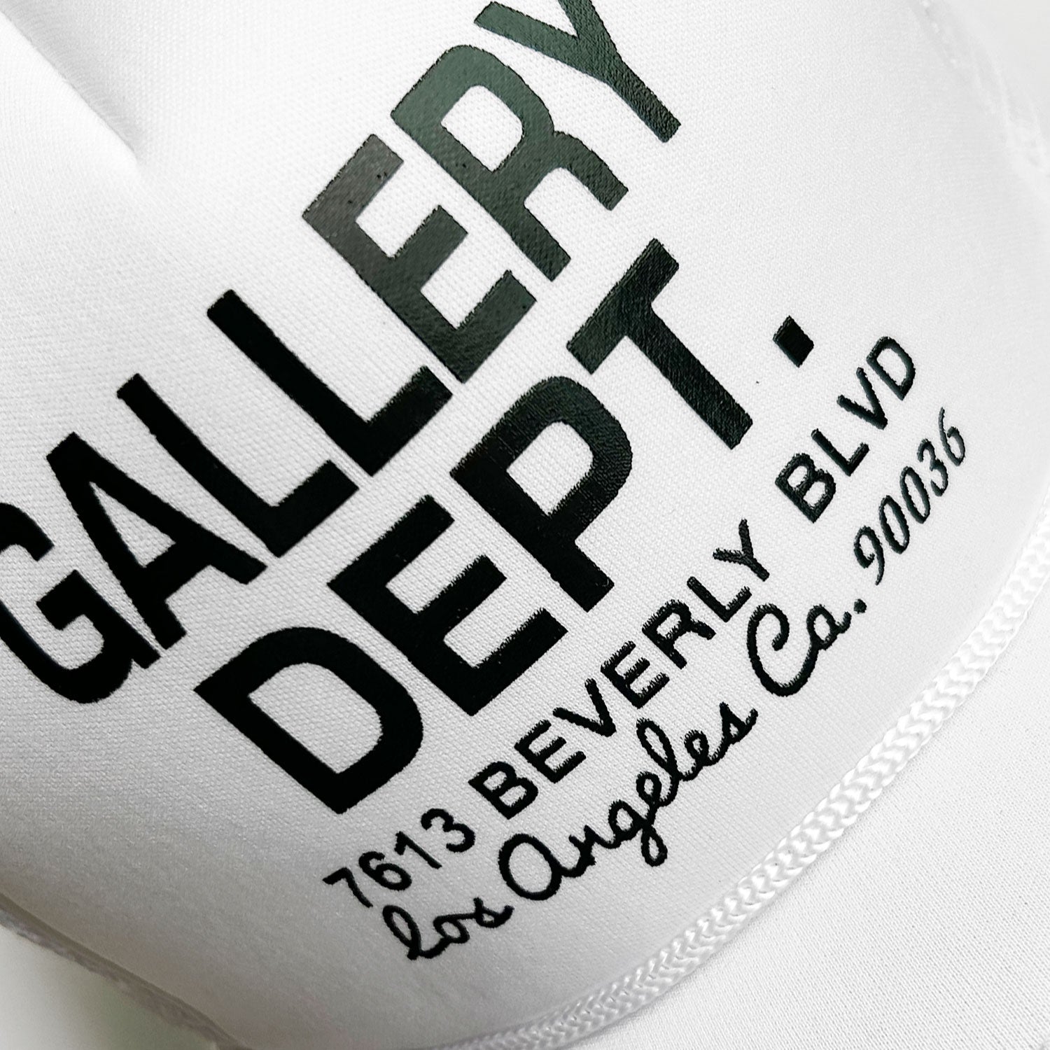 AM-Gallery Dept Hats