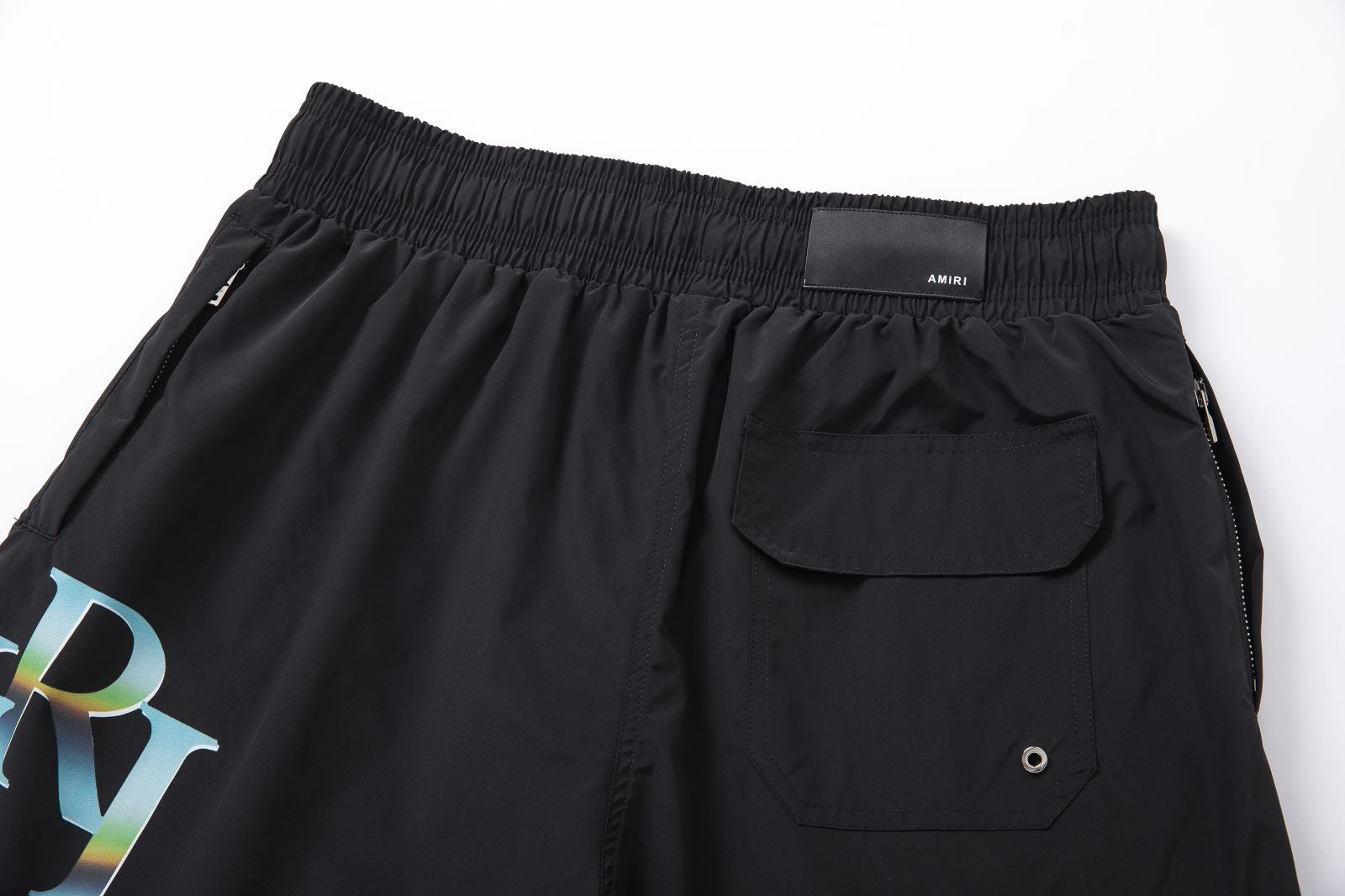 AM-AMIRI short