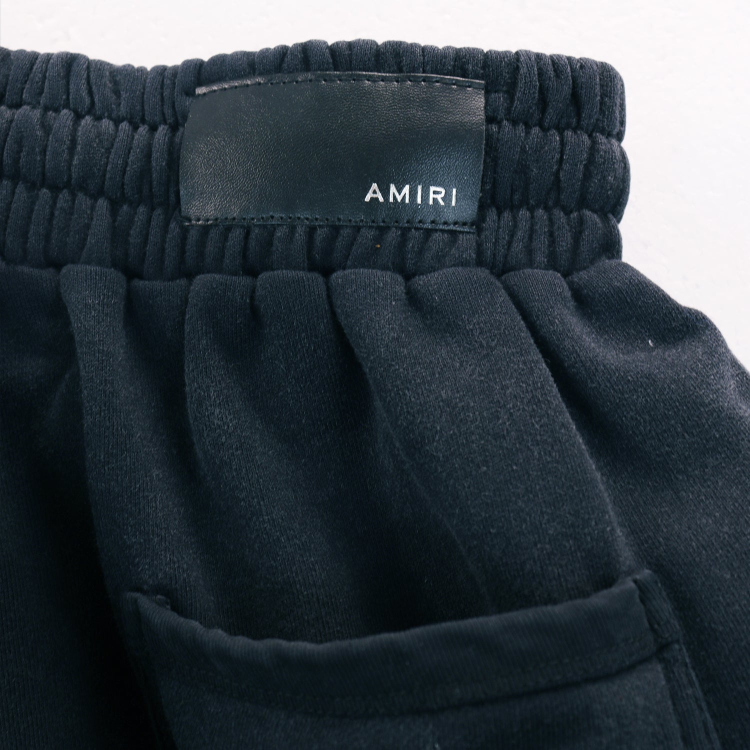 AM-AMIRI short